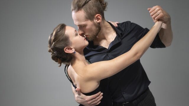 Czy taniec pozwala wydzielać hormony szczęścia?